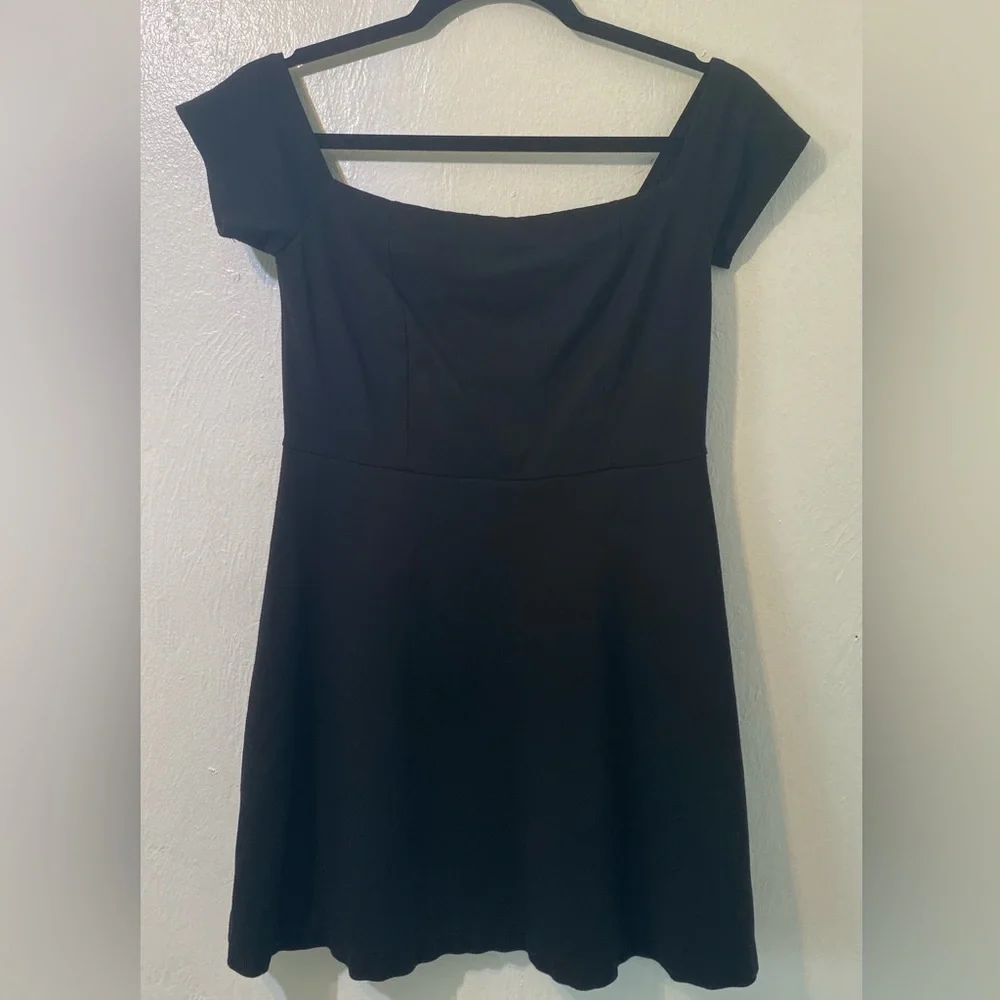 Free People 62%rayon 33%cotton 5%spandex black mini dress.Size S/P - Picture 5 of 8
